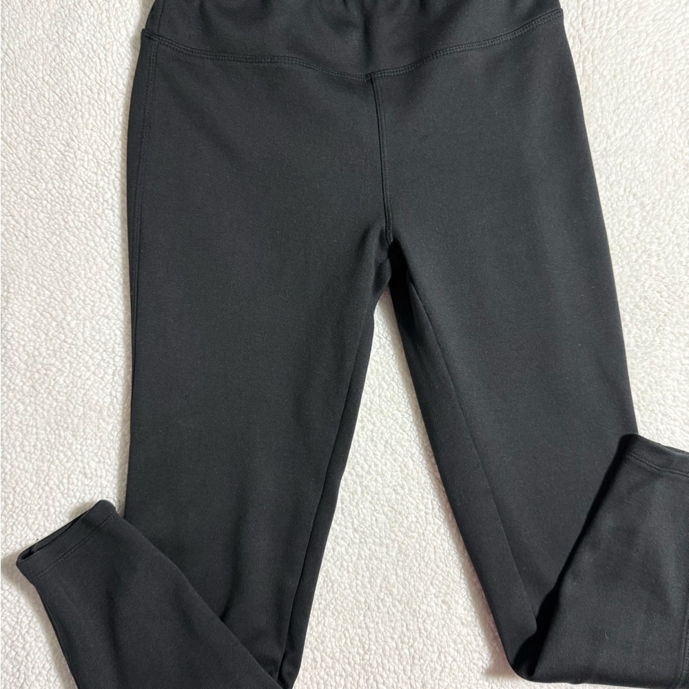 Black Capri leggings